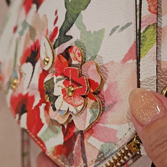 Liz Claiborne floral crossbody adjustable strap pink floral adjustable strap EUC - Picture 4 of 13